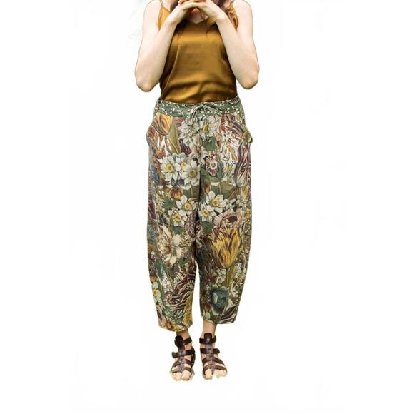 MARKET OF STARS Pants - NEW MARKET OF STARS love grows wild boho linen bee print ropped artist pant in m